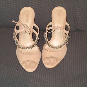 Schutz nude heels worn once size 8